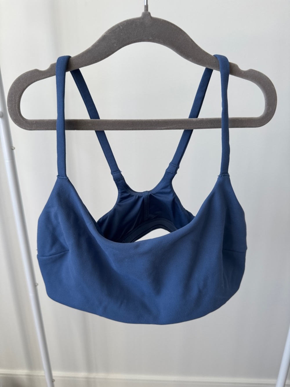 Lululemon Wunder Train Strappy Racer Bra Light Support Size 6 Like New Condition